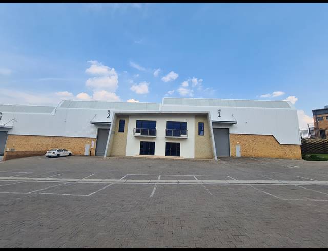 1,268M² WAREHOUSE TO LET IN LINBRO PARK
